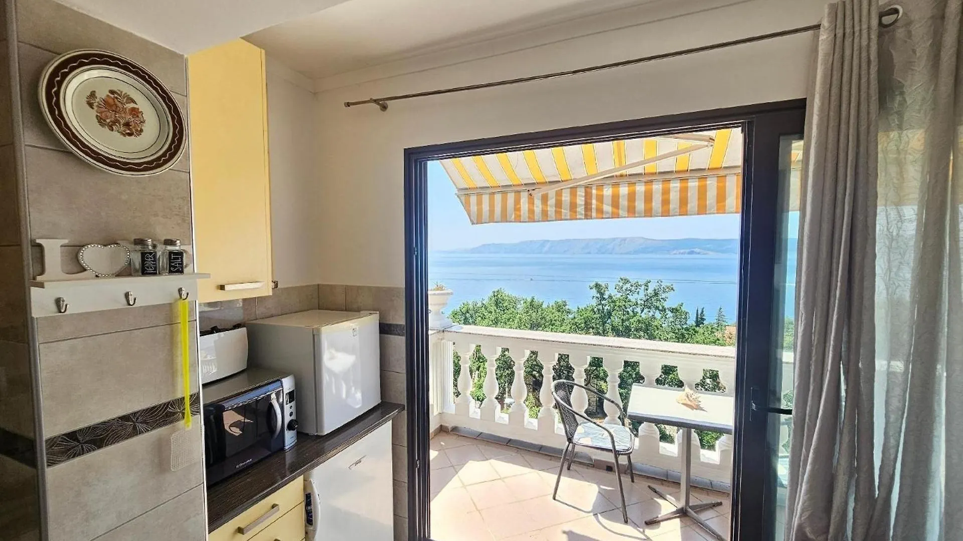 Apartment Fuer 2 Persmit Balkon Novi Vinodolski